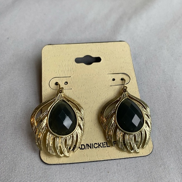 Jewelry - Black Earrings
